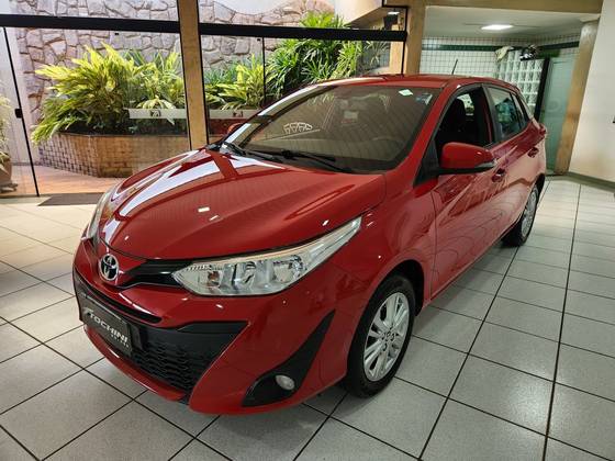 TOYOTA YARIS 1.3 16V FLEX XL PLUS TECH MULTIDRIVE TOYOTA YARIS 1.3 16V FLEX XL PLUS TECH MULTIDRIVE